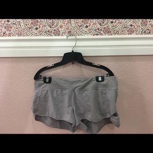 BRAND NEW LULU RUNNING SHORTS